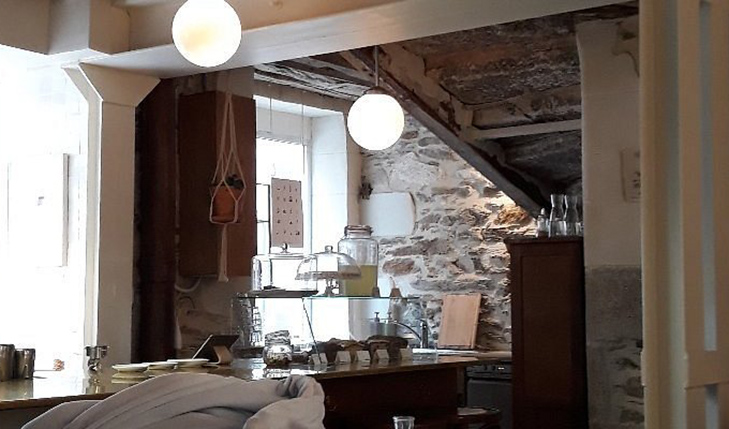 Nantes Cafés You Must Try: From Classic Coffee Spots to Trendy Hangouts